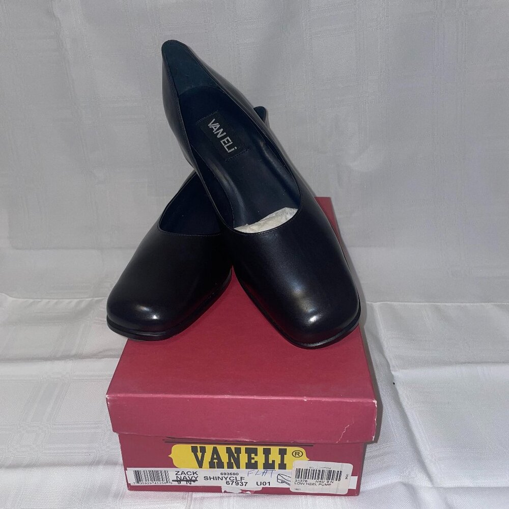 Vaneli Low Heel Pumps, Navy, Size 9N